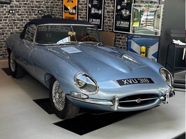 Jaguar E-Type 3.8 Flat Floor