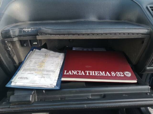 Lancia Thema 8.32
