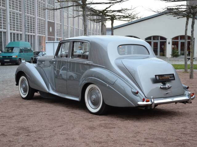 Bentley R-Type
