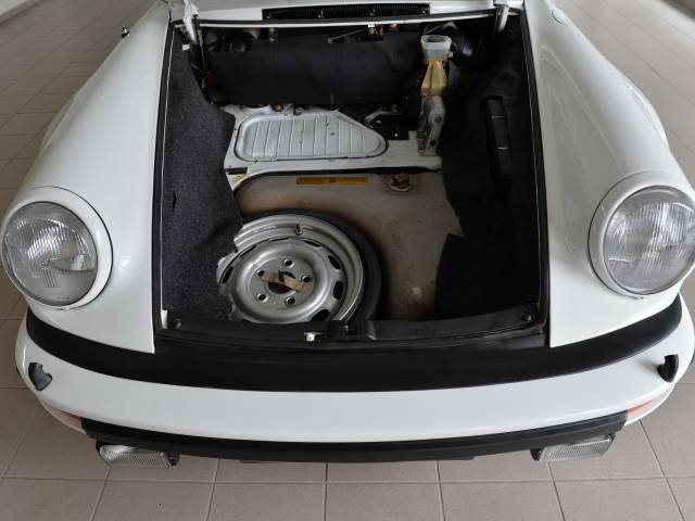 Porsche 911 Turbo 3.3