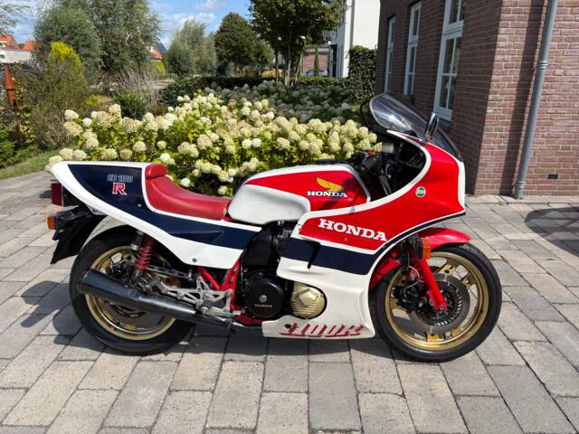 Honda CB 1100 R