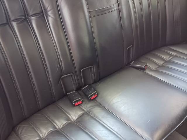 BMW 745i