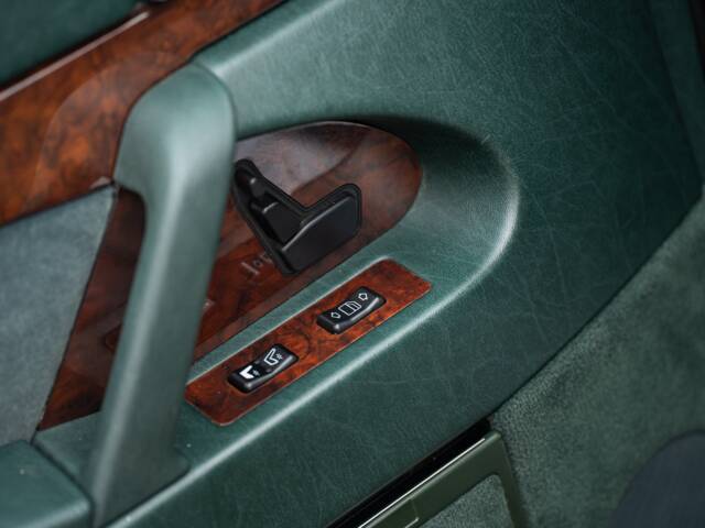 Mercedes-Benz 500 SEL