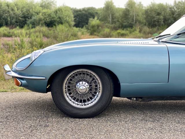 Jaguar E-Type (2+2)
