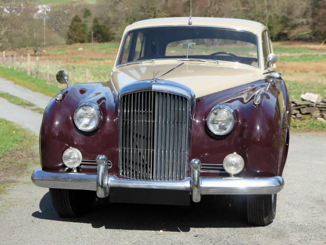 Bentley S 1