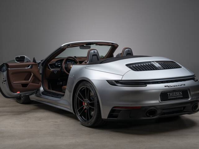 Porsche 911 Carrera 4 GTS