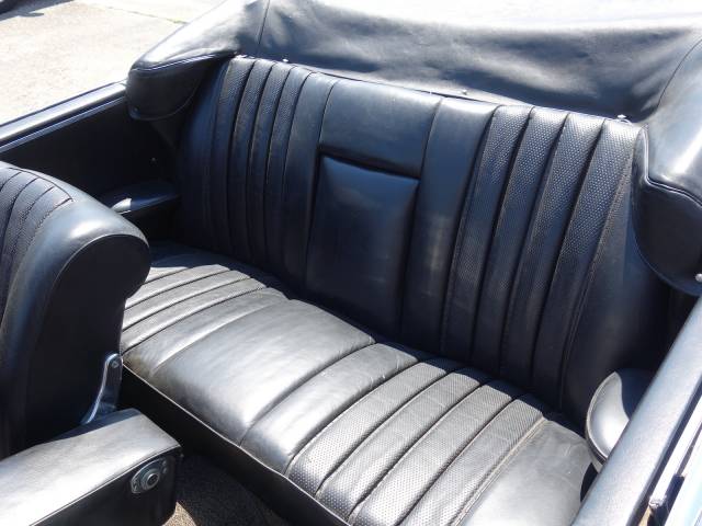 Mercedes-Benz 300 SE