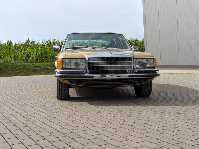 Mercedes-Benz 350 SE