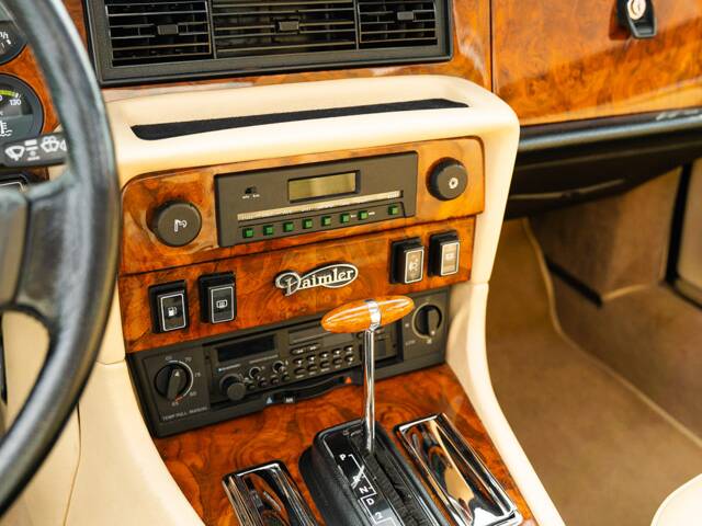 Daimler Double Six