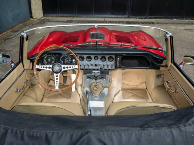 Jaguar E-Type 3.8 Flat Floor