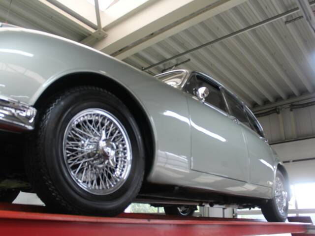 Jaguar Mk II 3.4
