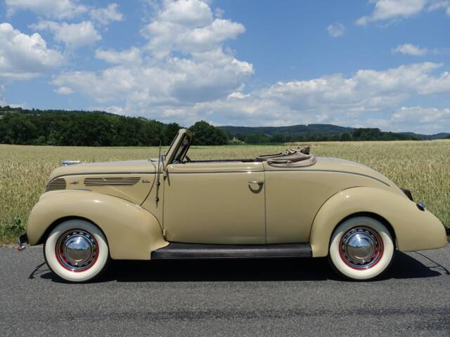 Ford V8