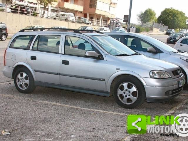 Afbeelding 1/35 van Opel Astra 2.0 DTI Caravan (2001)