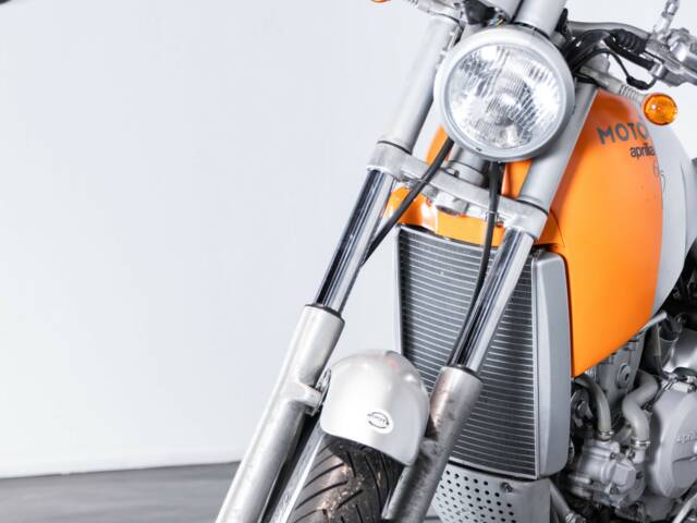 Aprilia Motò 650