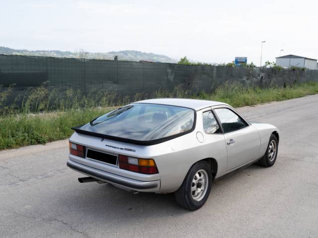 Porsche 924