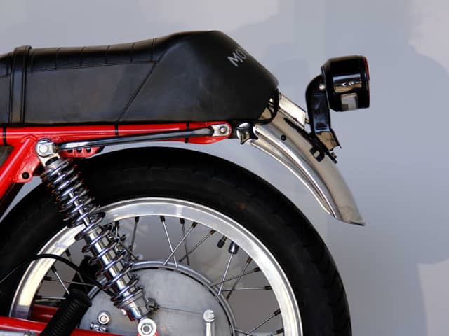Moto Guzzi V7 Sport