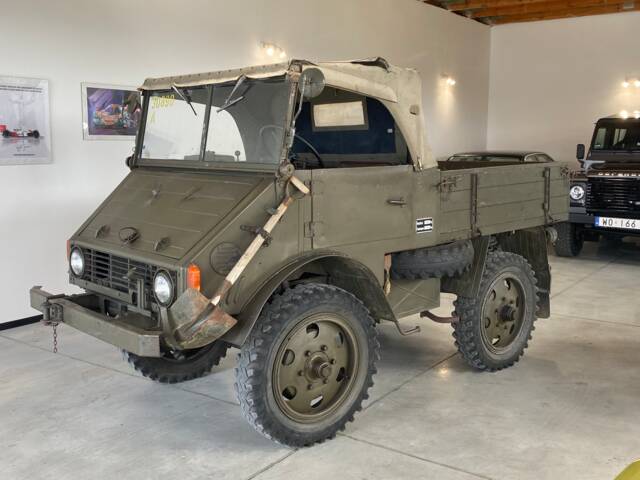 Mercedes-Benz Unimog 2010