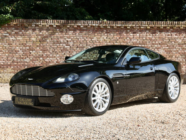 Bild 1/50 von Aston Martin V12 Vanquish (2002)