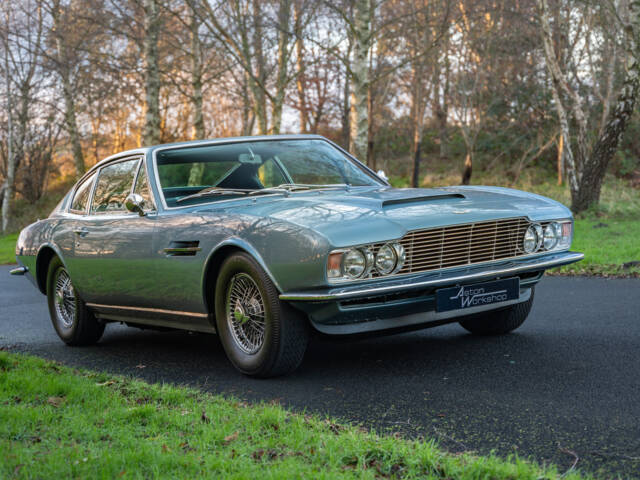 Aston Martin DBS Vantage