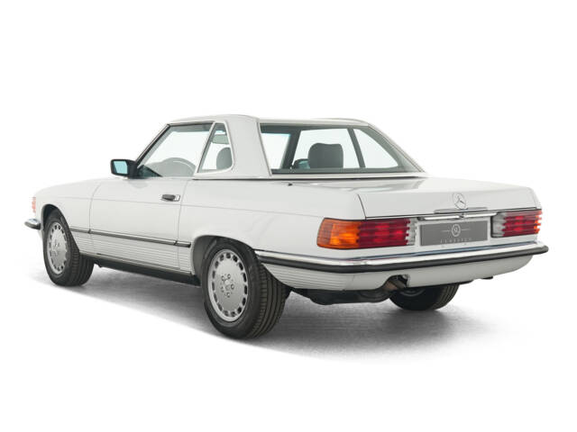 Mercedes-Benz 560 SL