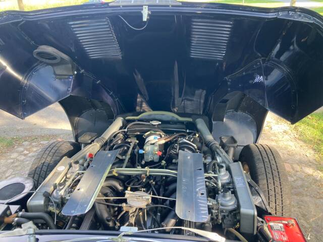 Jaguar E-Type V12