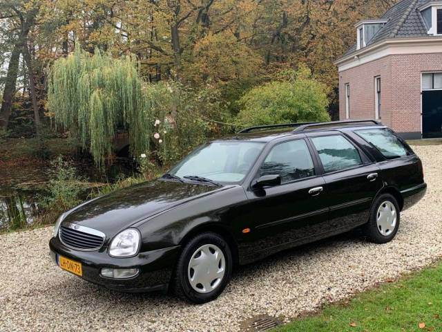 Bild 1/9 von Ford Scorpio Turnier 2,9i (1995)