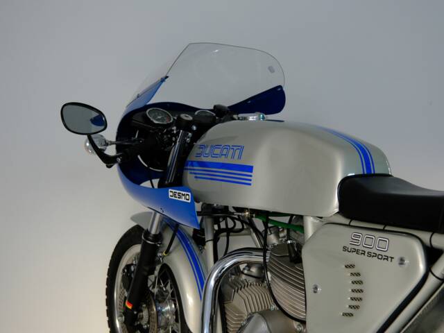 Ducati 900 SS