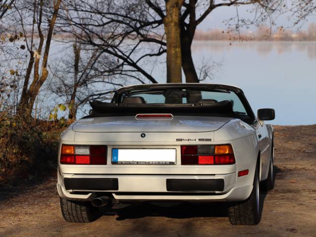 Porsche 944 S2 - Hinten