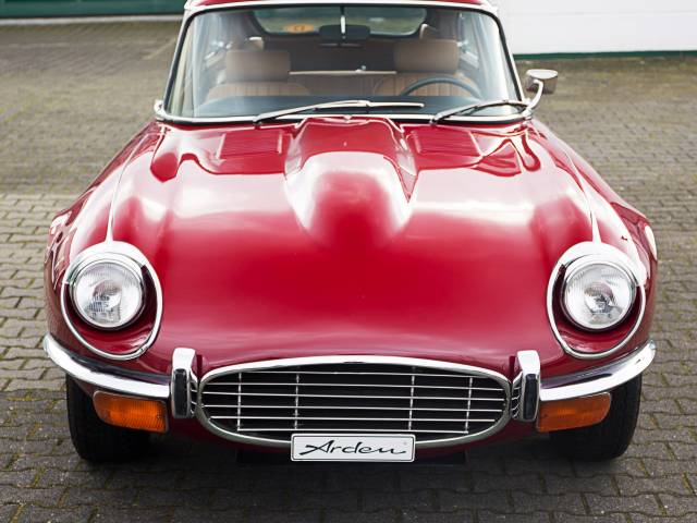 Jaguar E-Type V12 (2+2)