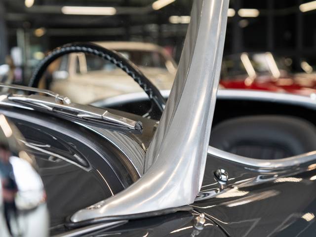 Austin-Healey 100/6 (BN6)