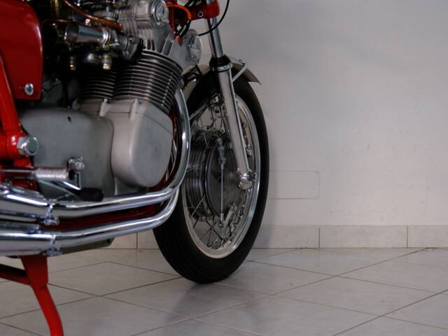 MV Agusta 750 Sport