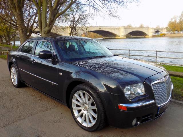 Bild 1/50 von Chrysler 300 C SRT8 (2010)