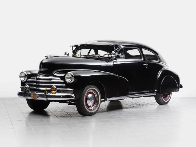 Image 1/21 of Chevrolet Fleetline Aerosedan (1948)