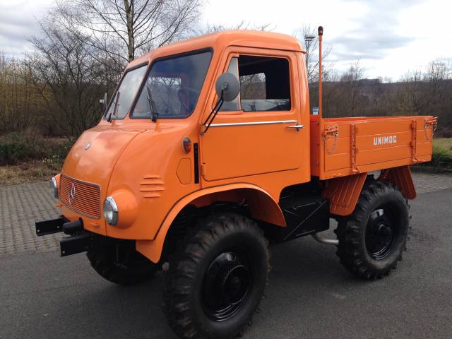 Afbeelding 1/8 van Mercedes-Benz Unimog 30 (1957)