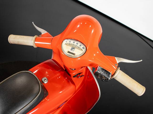 Piaggio Vespa 90