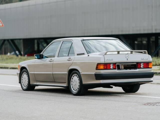 Mercedes-Benz 190 E 2.3-16