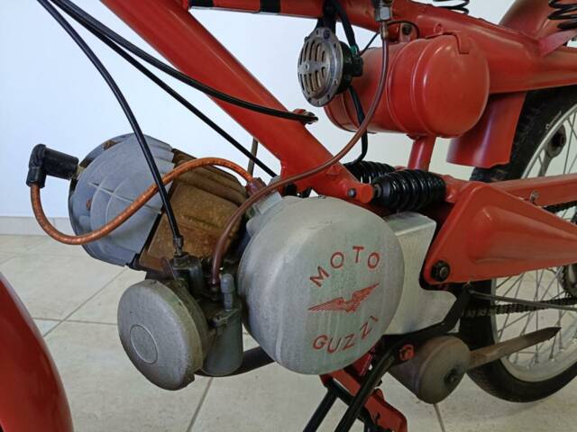 Moto Guzzi Cardellino 65