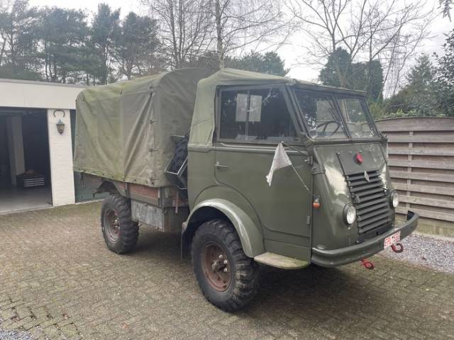 Bild 1/8 von Renault Goélette (1954)