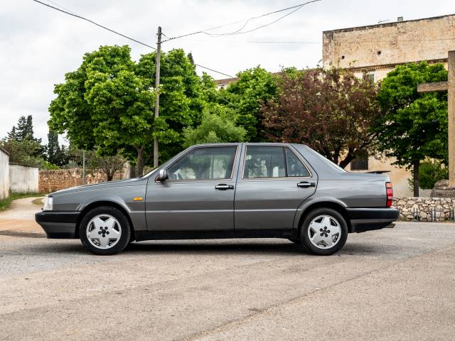 Lancia Thema 8.32