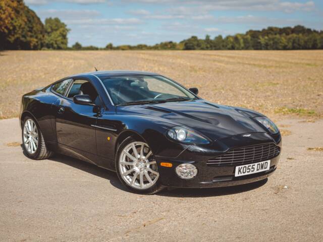 Image 1/8 of Aston Martin Vanquish S (2006)