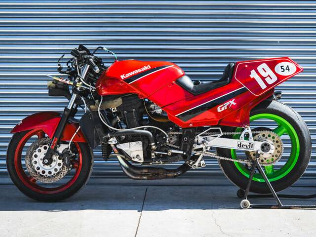 Kawasaki GPX 750R