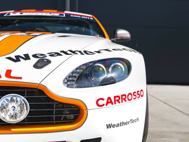 Aston Martin V8 Vantage