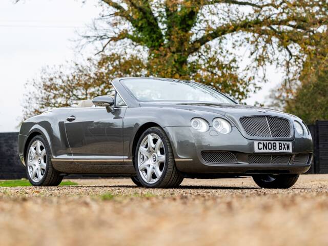 Imagen 1/49 de Bentley Continental GTC (2008)