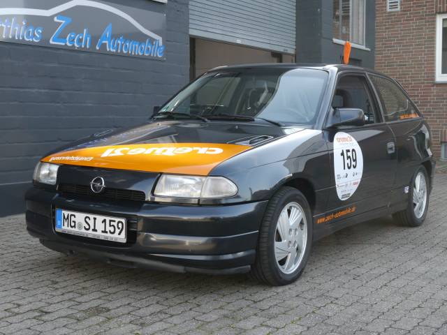 Opel Astra 2.0 GSI