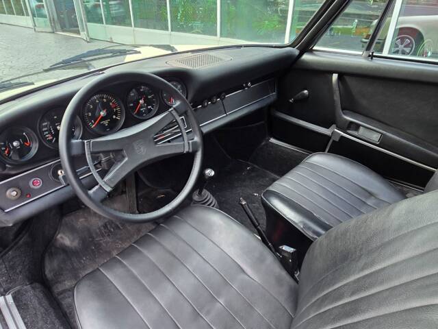 Porsche 911 2.4 T