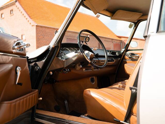 Citroën DS 21 Pallas