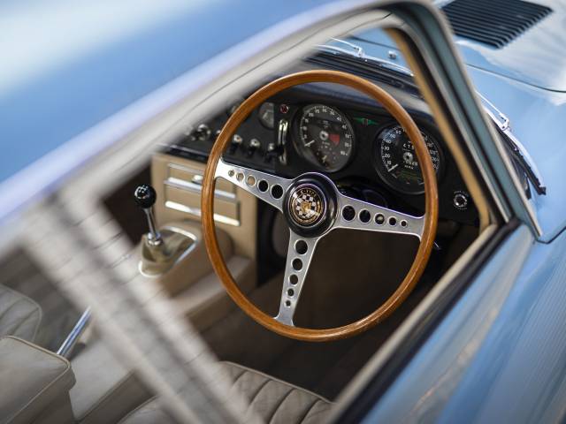 Jaguar E-Type 4.2