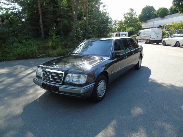 Mercedes-Benz 260 E Lang