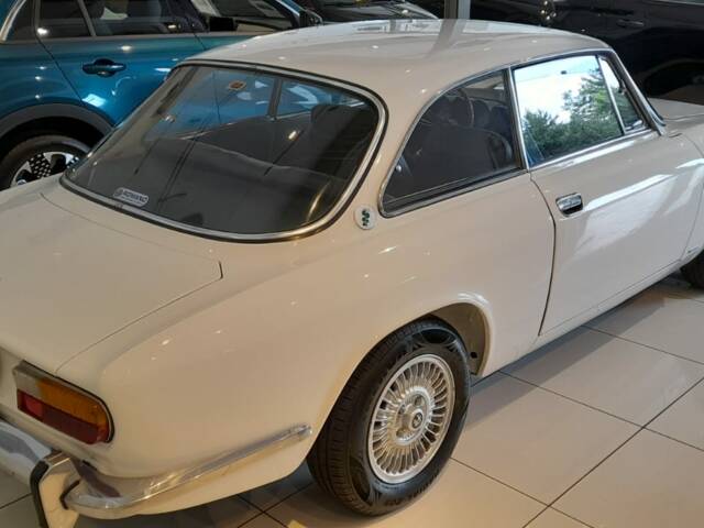Alfa Romeo 2000 GT Veloce