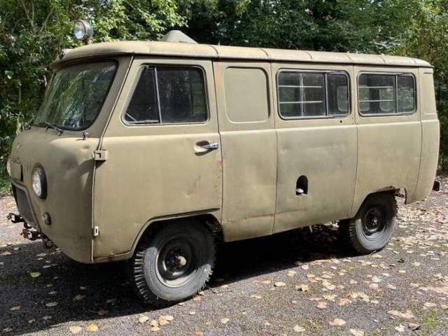 Bild 1/1 von UAZ 452 (1975)
